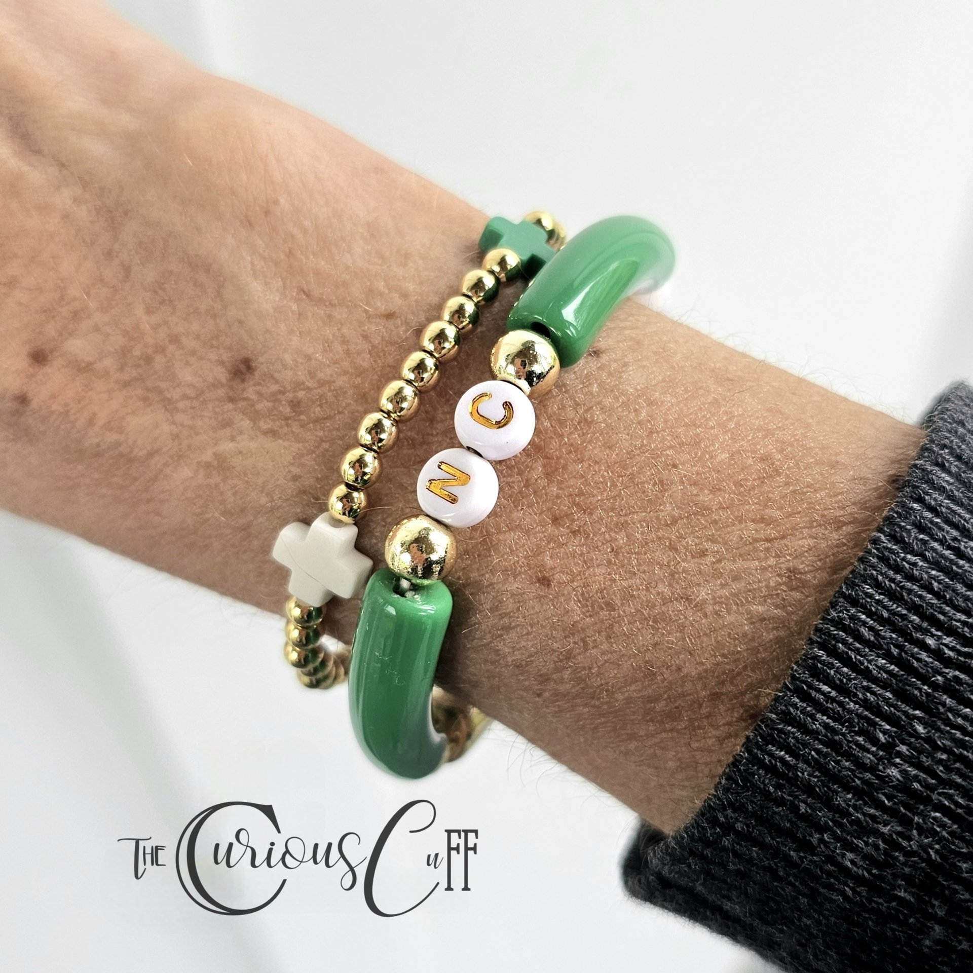 NC White Letter Beads Curved Bar Bracelet